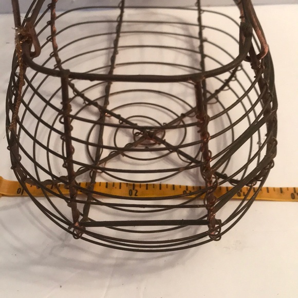 Copper Kitty Egg Basket - Picture 7 of 8